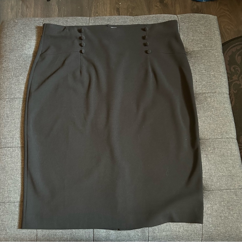 Black Knee-Length Pencil Skirt with button details